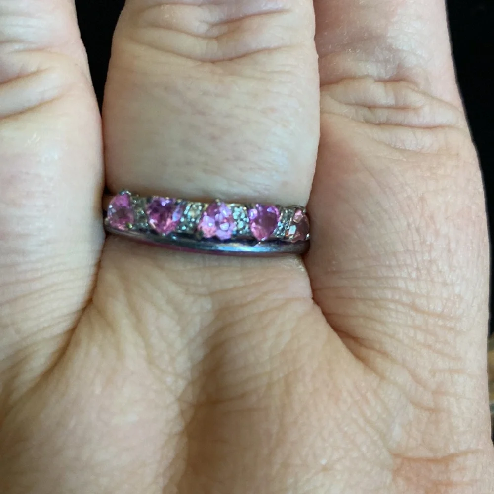 Pink sapphire heart ring - Picture 3 of 5